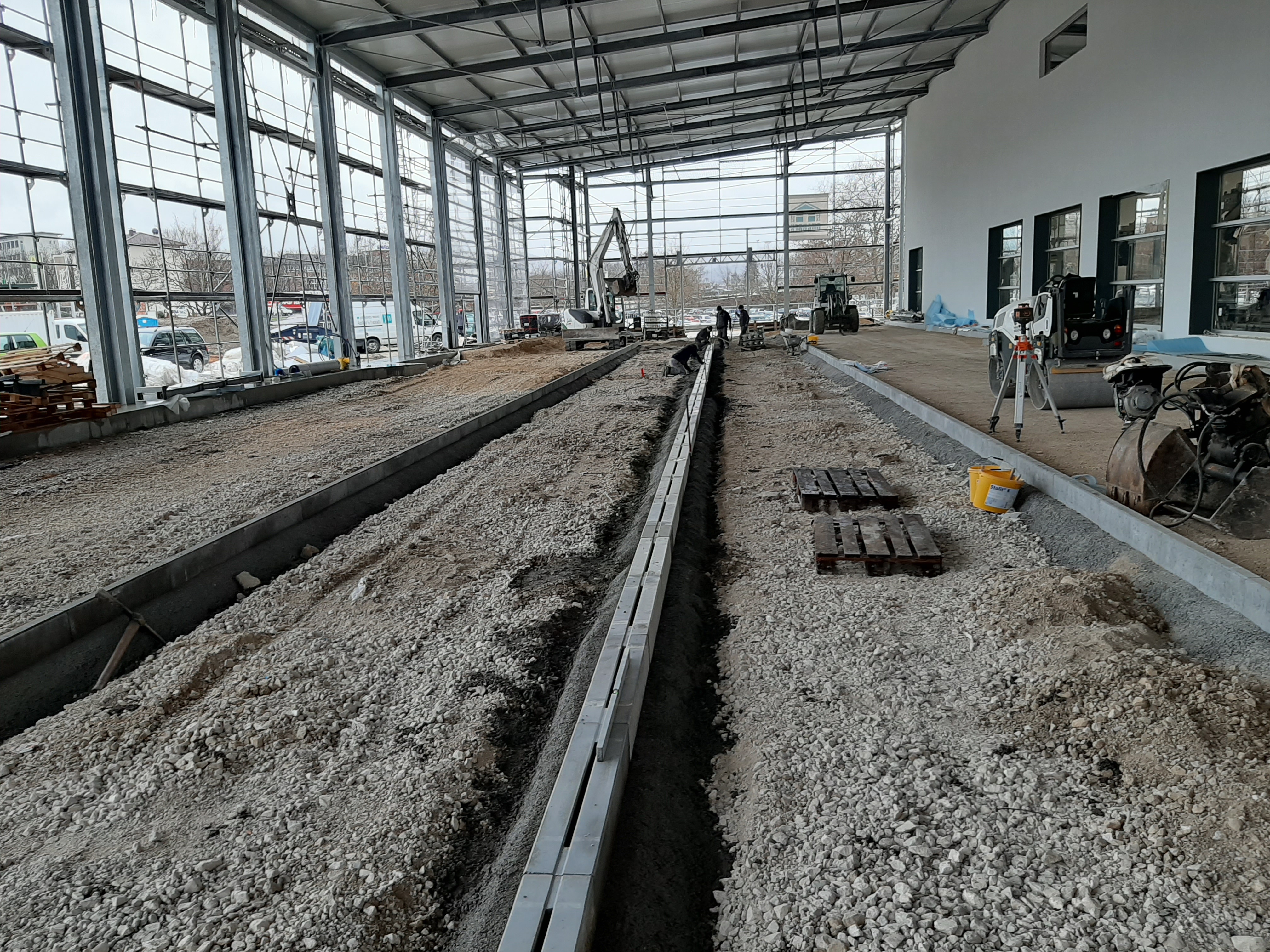 Polier Aussenanlagen und Tiefbau