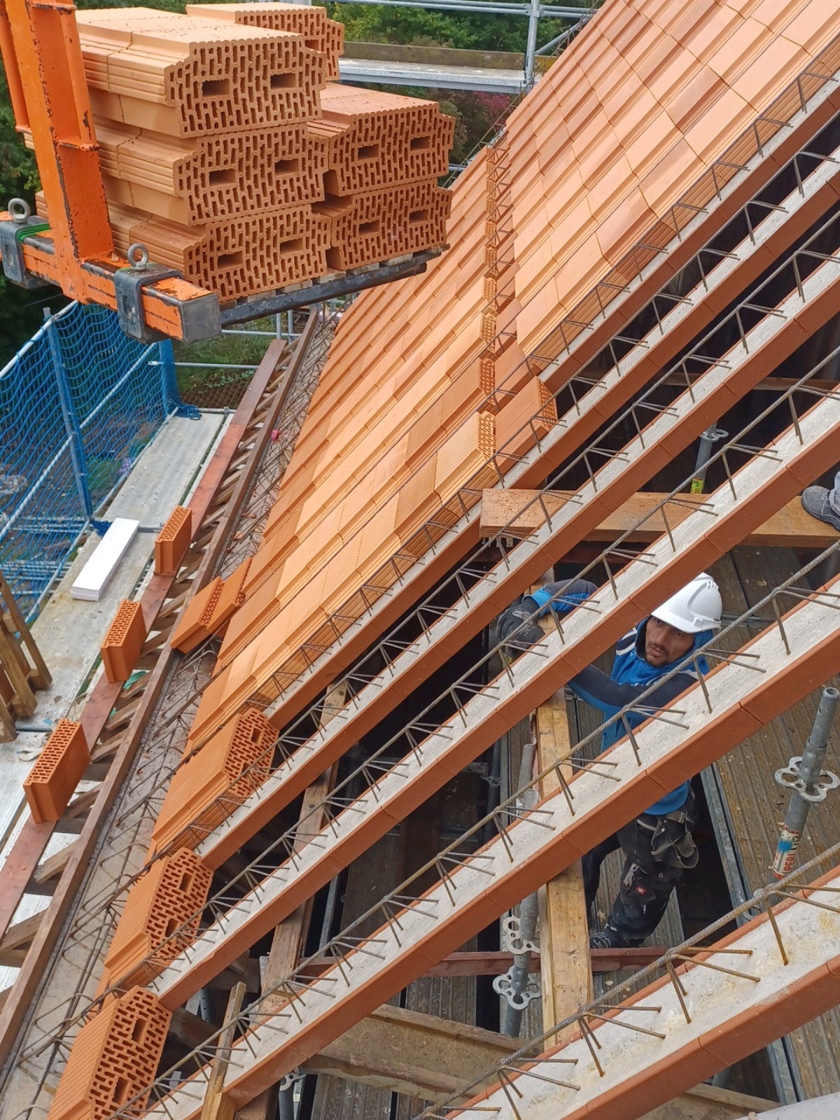 https://www.jentz-bau.de/media/pages/projekte/orgelhaus-rottenburg/2041890082-1781166542/20240927103759_1_927_20240927.jpg