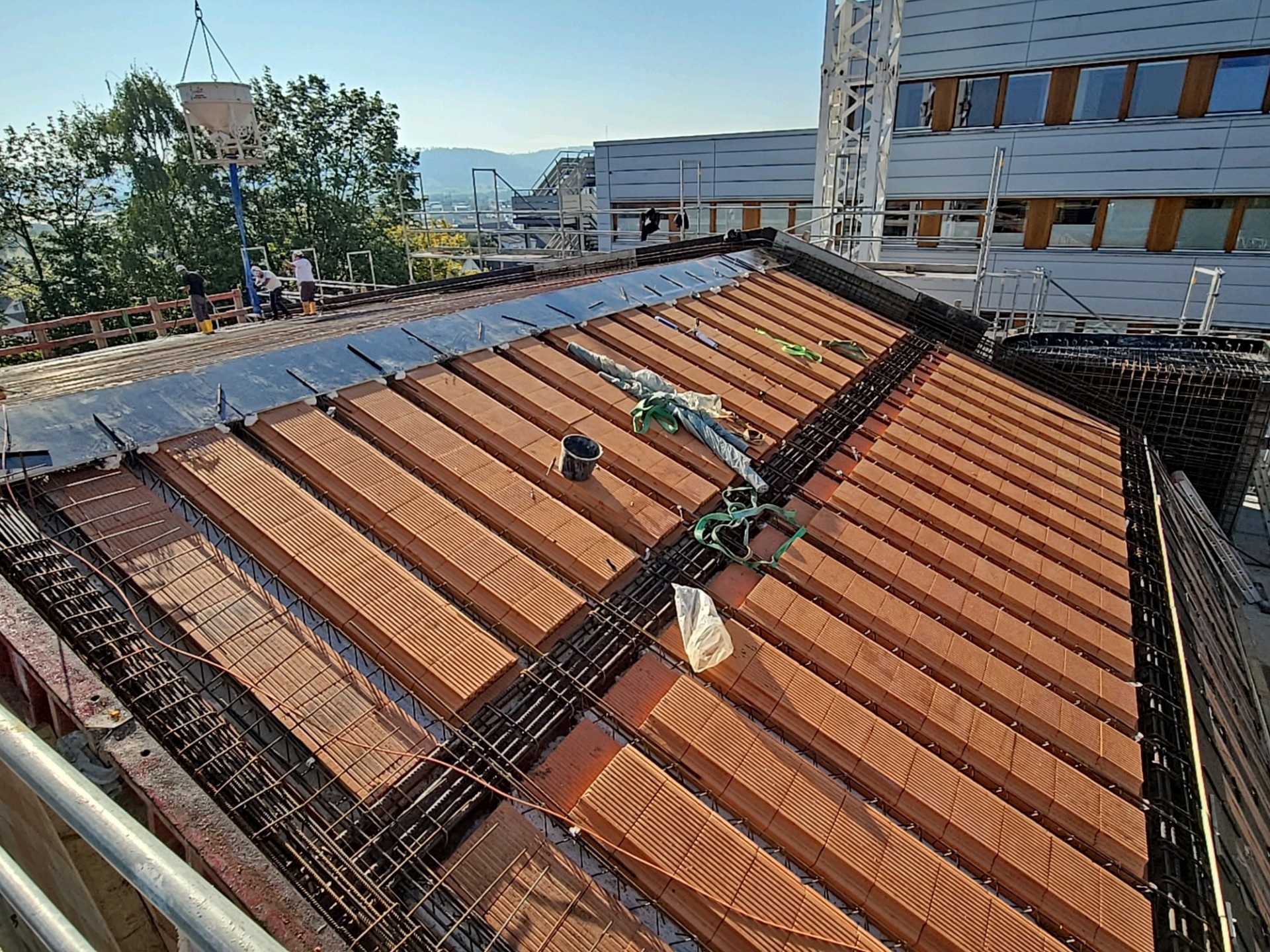 https://www.jentz-bau.de/media/pages/projekte/orgelhaus-rottenburg/784976116-1781175211/20240920101046_1_928_20240920.jpg